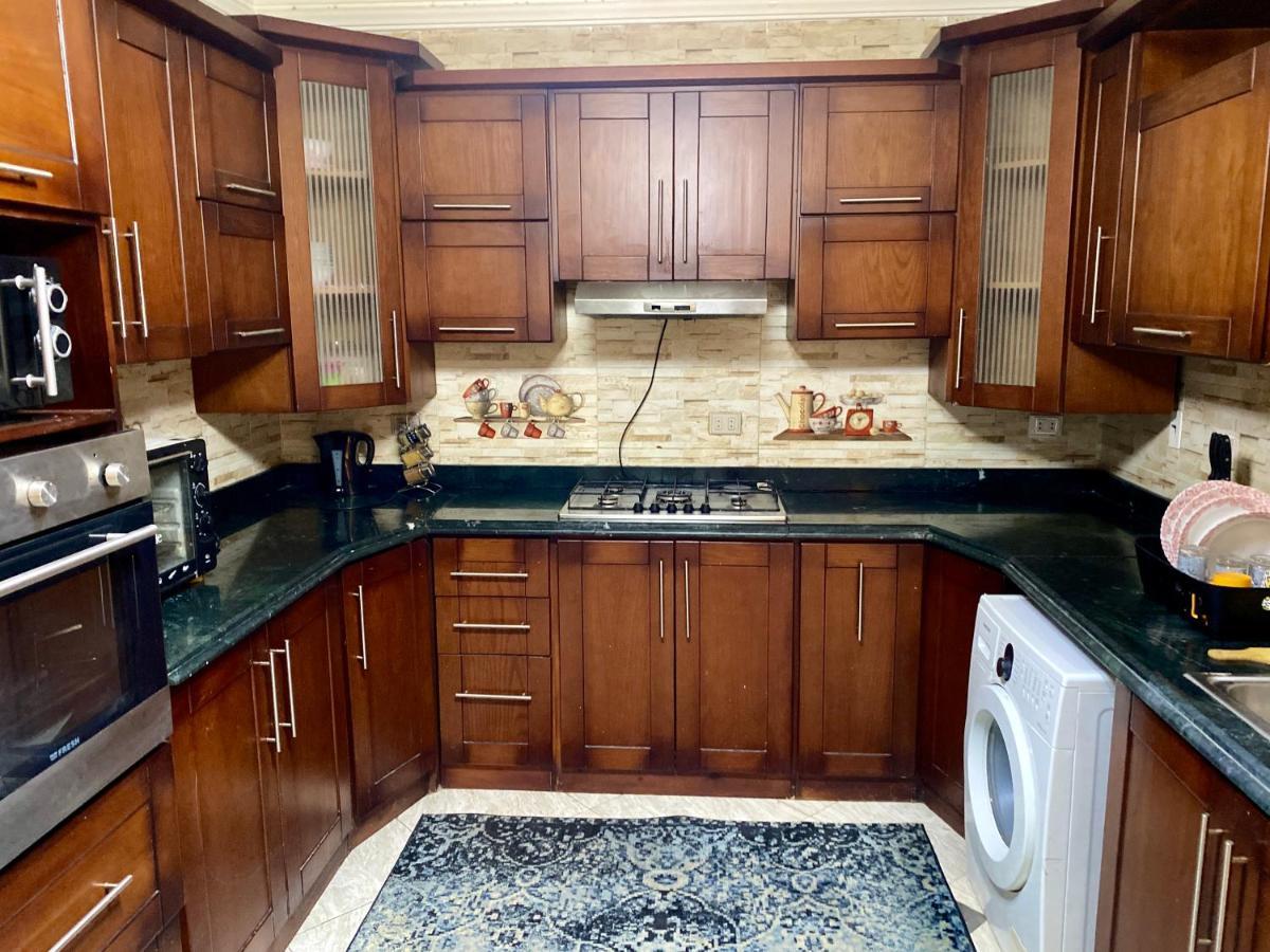 Cozy 3br In Maadi *