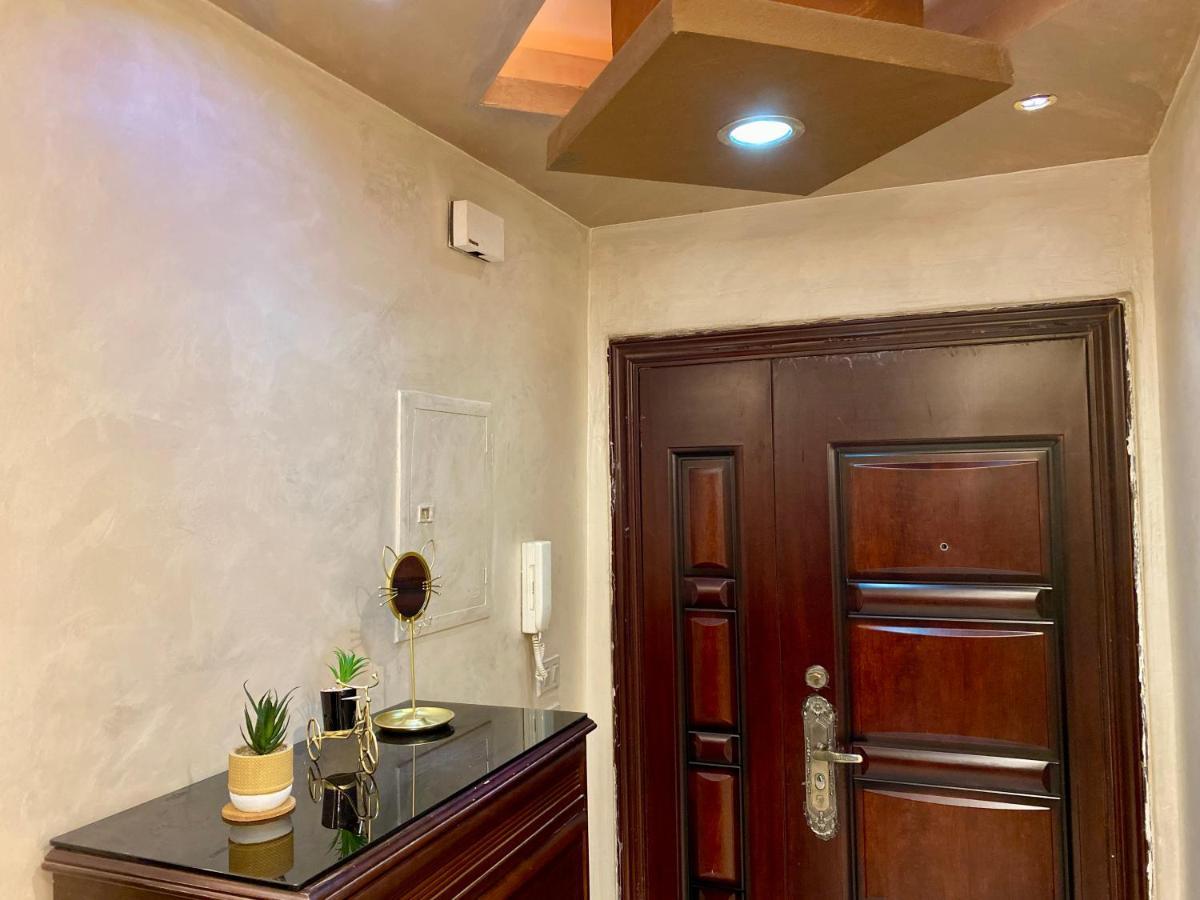 Apartment Cozy 3br In Maadi *