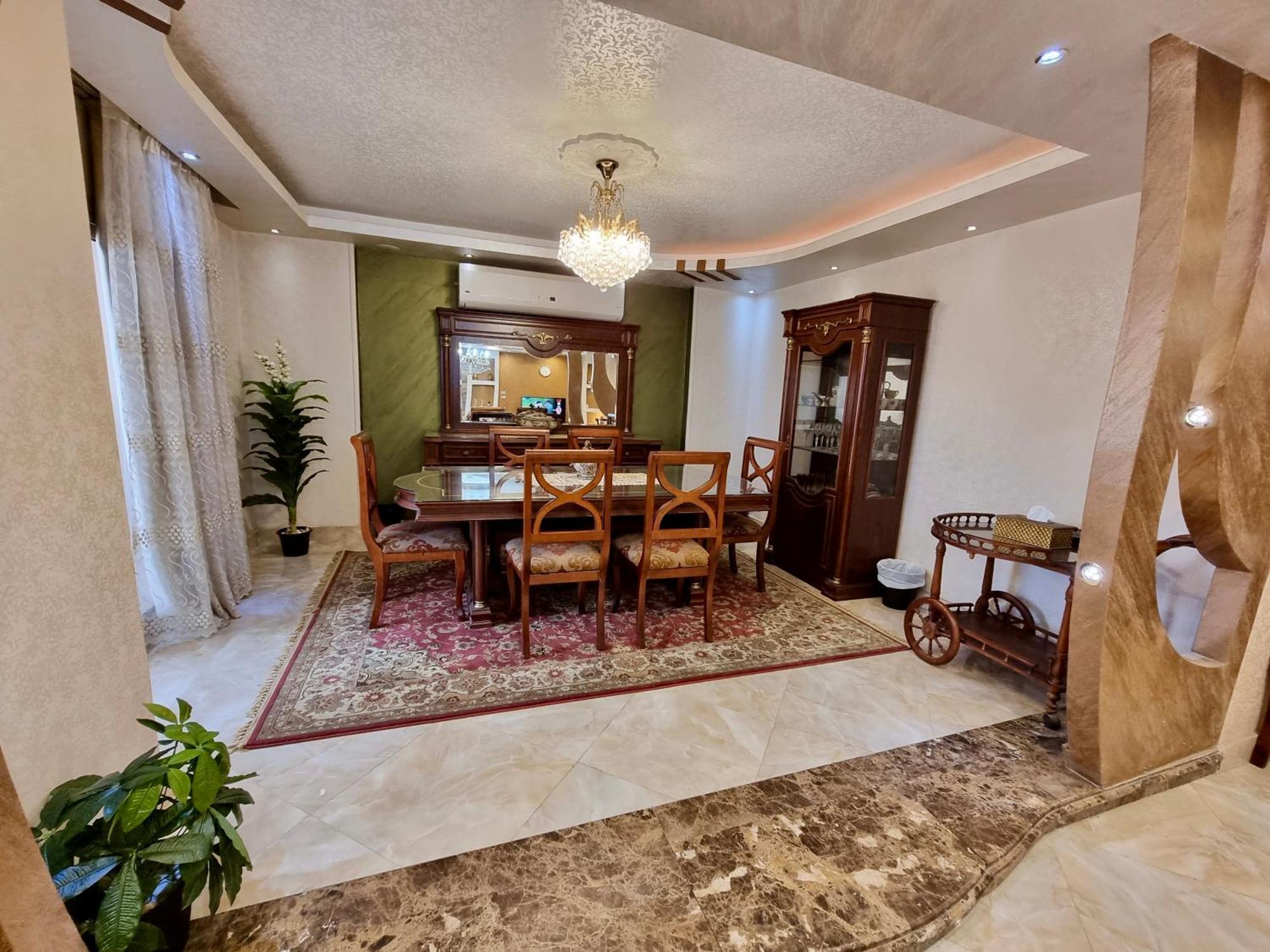 Apartment Cozy 3br In Maadi Cairo