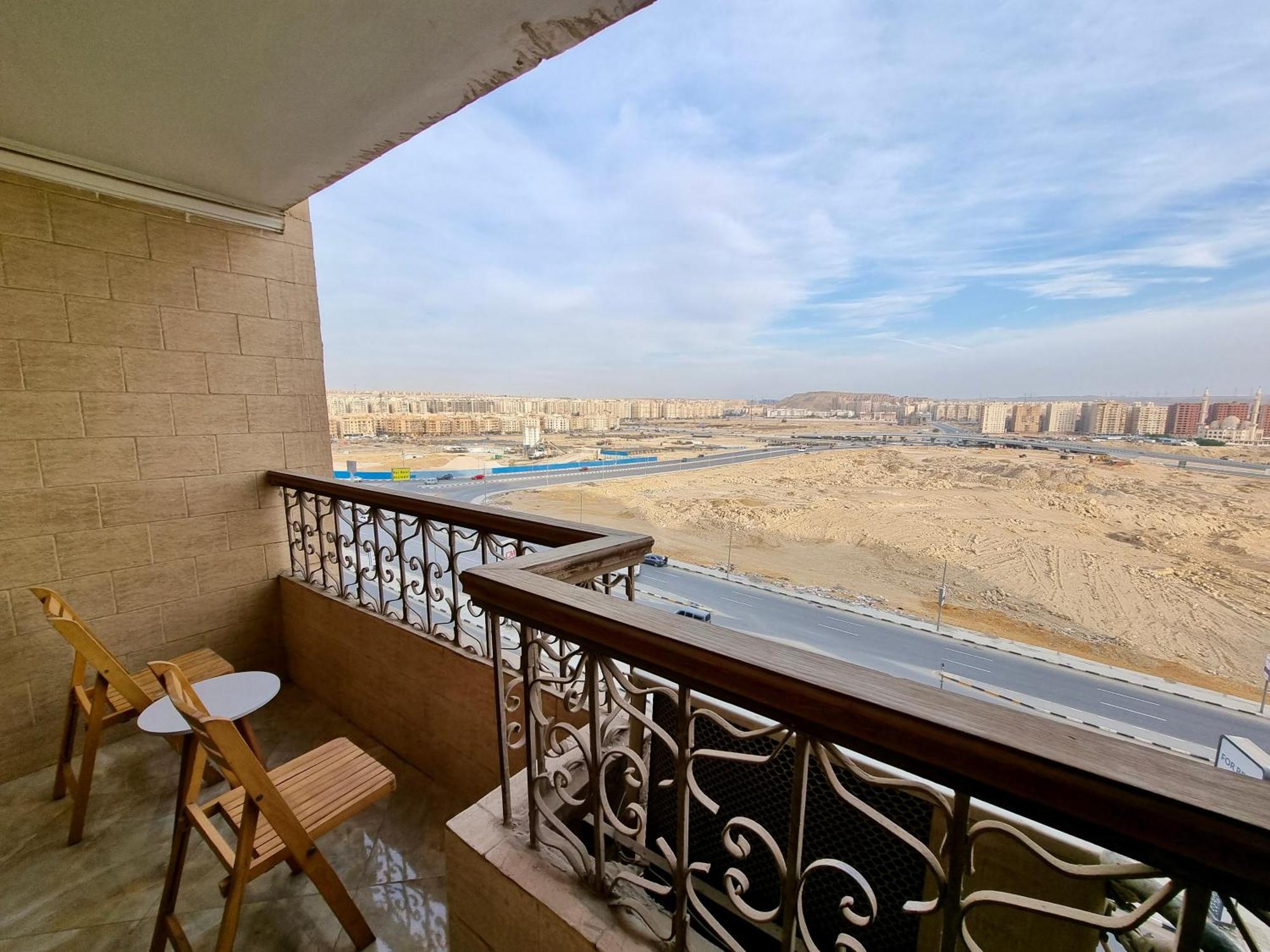 Apartment Cozy 3br In Maadi *