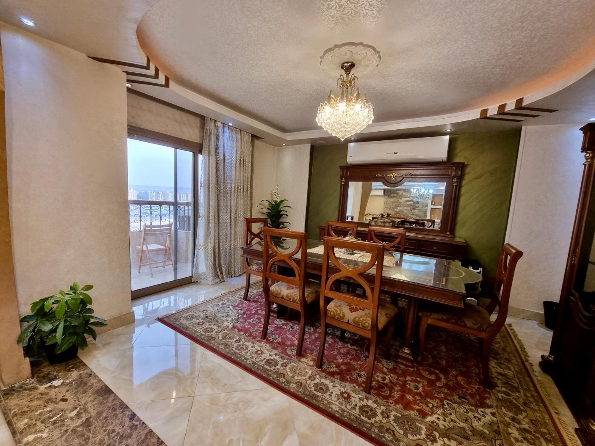 Cozy 3br In Maadi Apartment *