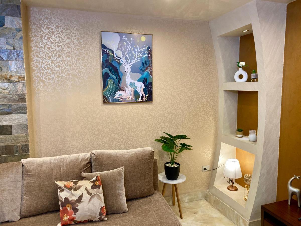 Apartment Cozy 3br In Maadi *